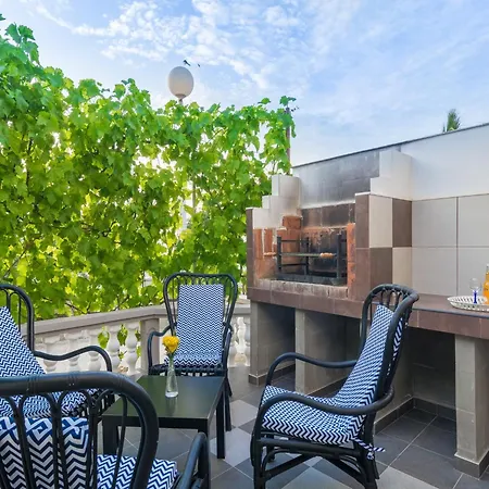 Casa vacanze In Near Sea Vir